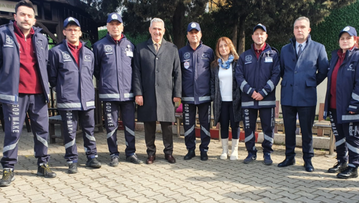 Türkiye’nin ilk ve tek sağlık personelinden oluşan MAKE EKİBİ ( Medikal Araştırma Kurtarma Ekibi)   Deprem anı ve tahliye tatbikatı’nda öğrencilerin yanındaydı.