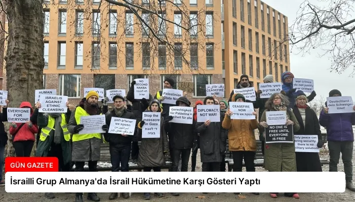 İsrailli Grup Almanya’da İsrail Hükümetine Karşı Gösteri Yaptı
