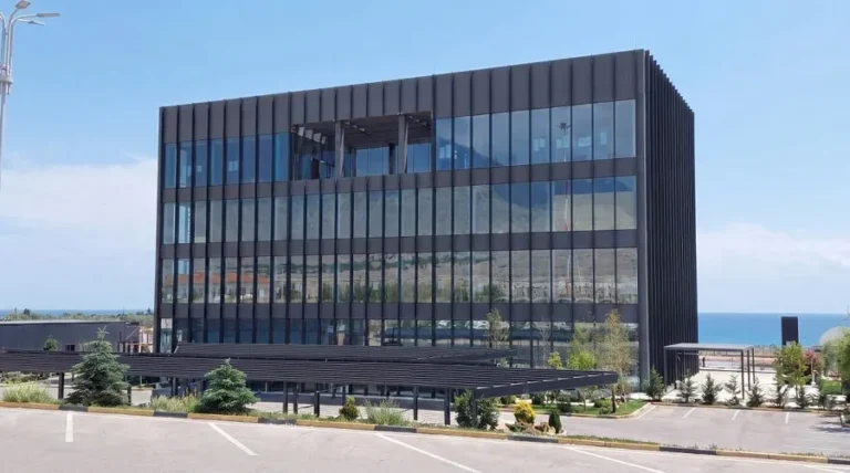 Orta Asya’nın yeni finans merkezi Tamchy SFIT, ilk iş merkezini açıyor
