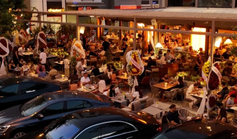 Piers Brasserie Bayraklı, İzmir’in Yeni Sosyal Yaşam Noktası Olmaya Hazırlanıyor
