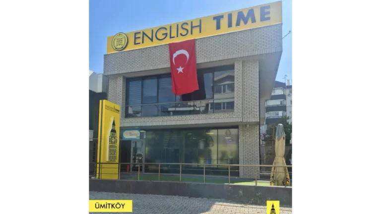 Dil okullarından A Millî Takım’a bayraklı destek